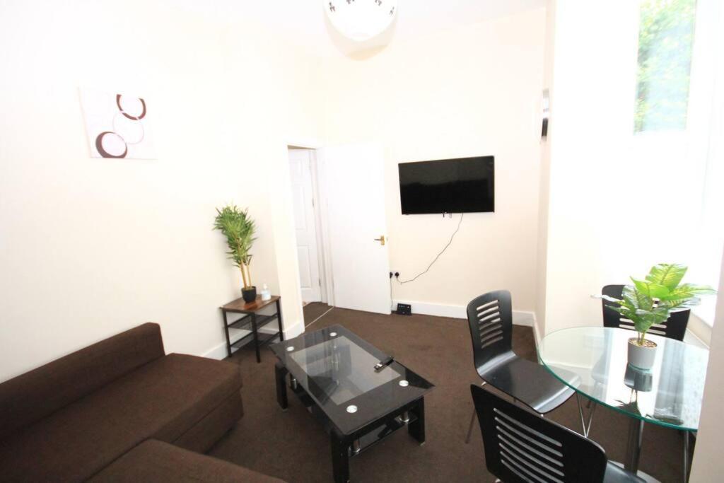 Willesden Lodge لندن المظهر الخارجي الصورة